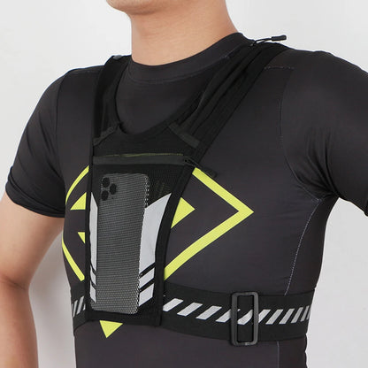 Reflective vest for running, walking, exercising, general training, for men and women, 01 piece with adjustable strap and pocket for keys, cell phone and compartment for water bottle.